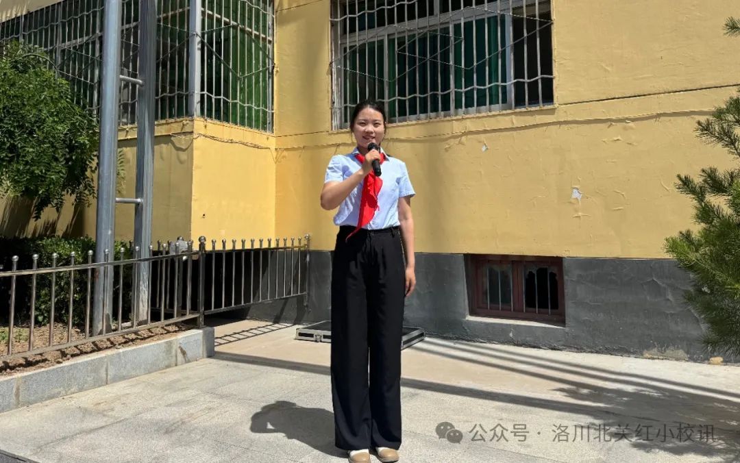 红军小学 | 红领巾爱祖国 争做新时代好队员——洛川北关红军小学一年级分批入队仪式 第9张