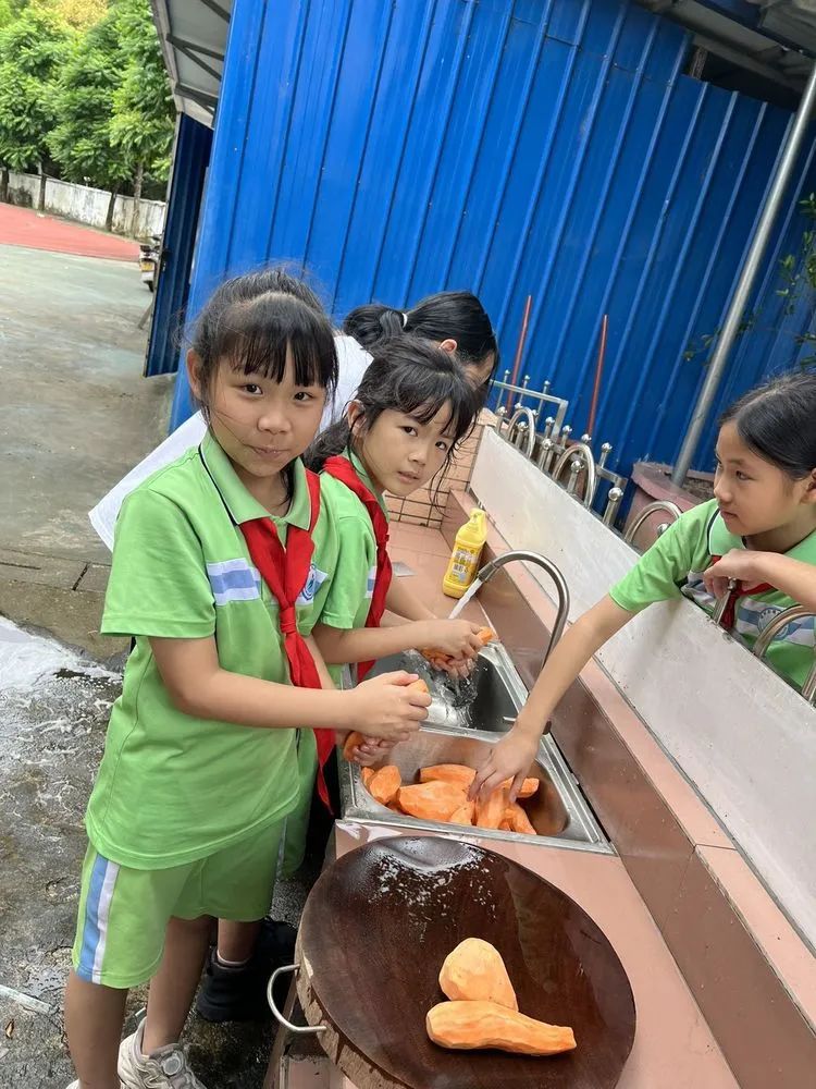 劳动点亮夏天,实践成就梦想——黄场小学三2班童年炊烟实践活动 第5张