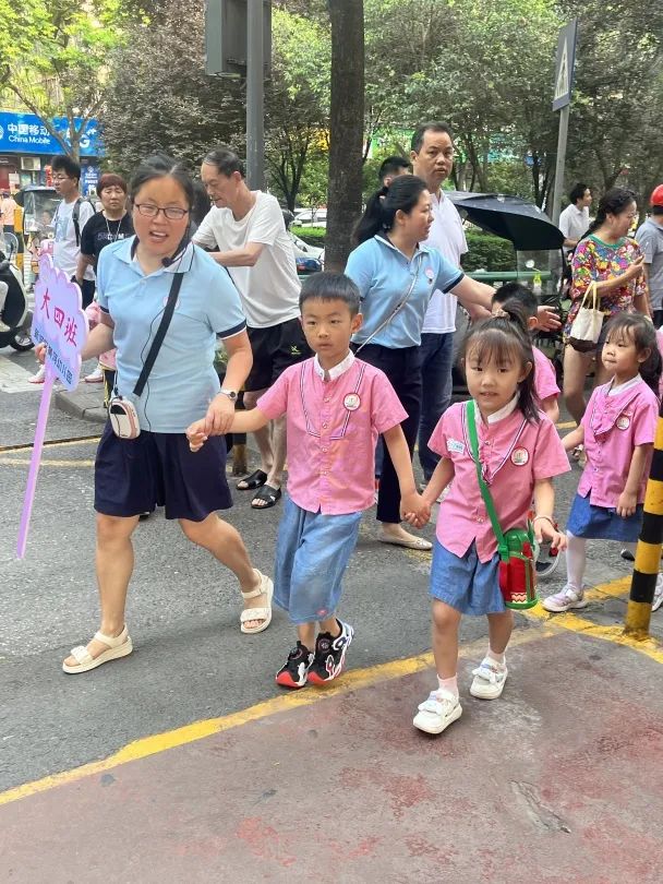 “趣”见小学,“幼”见美好——黄河小学接待三所幼儿园参观活动 第17张