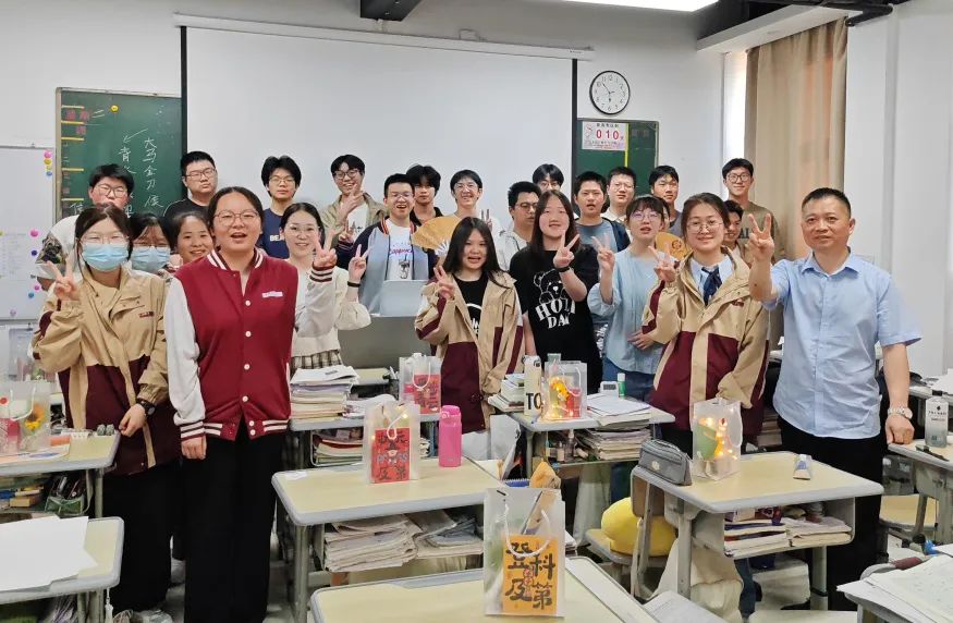 再战十日,圆梦高考|三联高复举行高考冲刺10天主题班会 第51张