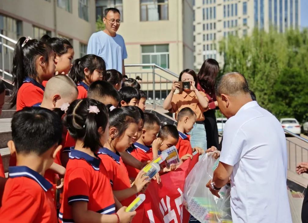 【童梦·成长】探秘小学 快乐成长——靖远县第十幼儿园幼小衔接参观小学活动 第47张