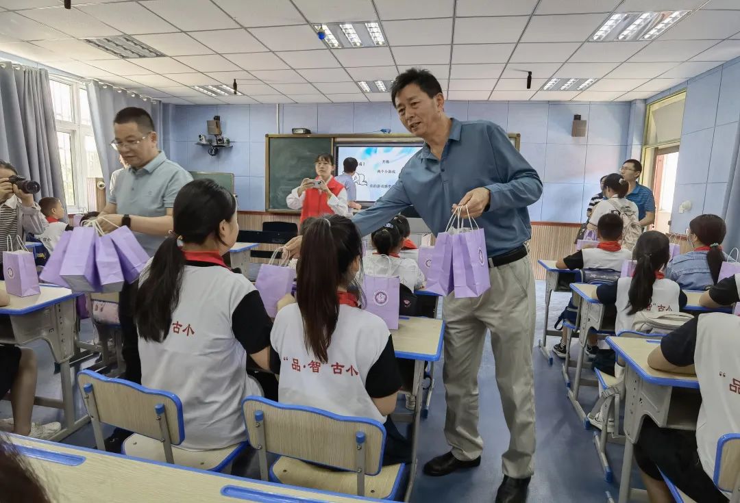 【活动】南医大儿科学院党总支赴古桑小学开展“红心助苗 医路童行”联合主题党日活动 第4张