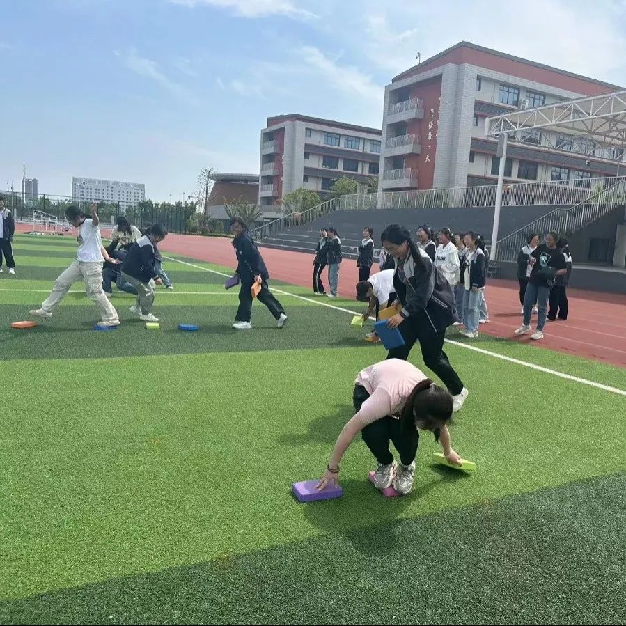 减压赋能,助力中考——新沂海门中学附属学校开展游戏化体育活动 第5张