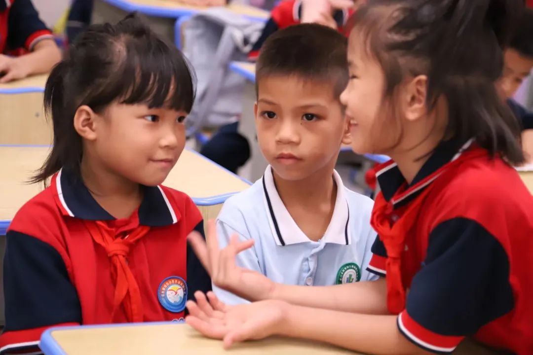 探秘小学  启程未来——乐东县第二幼儿园参观小学活动 第31张