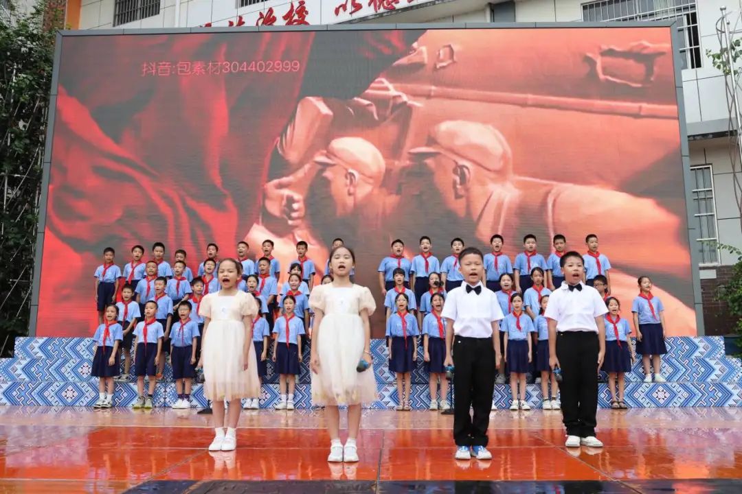 品书香韵味  诵经典美文 ——田阳区第六小学2024年庆“六一”主题系列活动暨班级诵读比赛 第14张