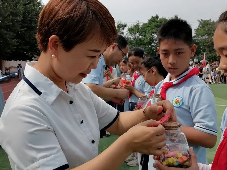 不负时光  感恩成长——杨陵区张家岗小学举行2020级学生“十岁成长礼”活动 第68张