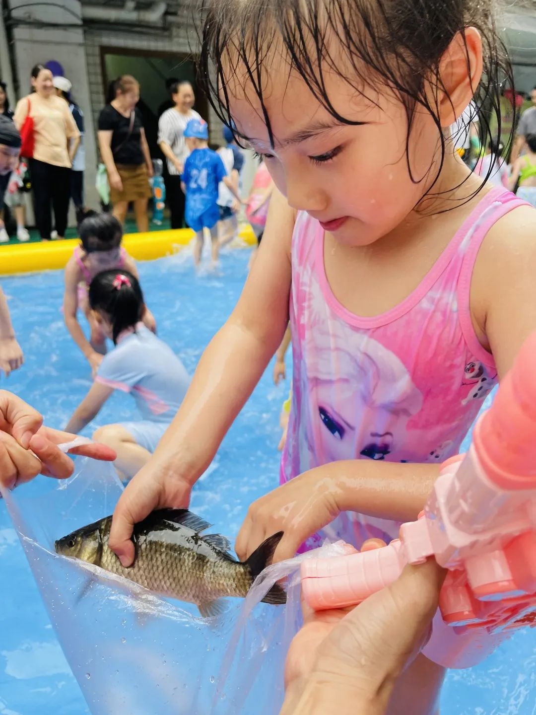 欢乐儿童节|在实验小学幼儿园以水为伴 玩嗨水世界 第33张