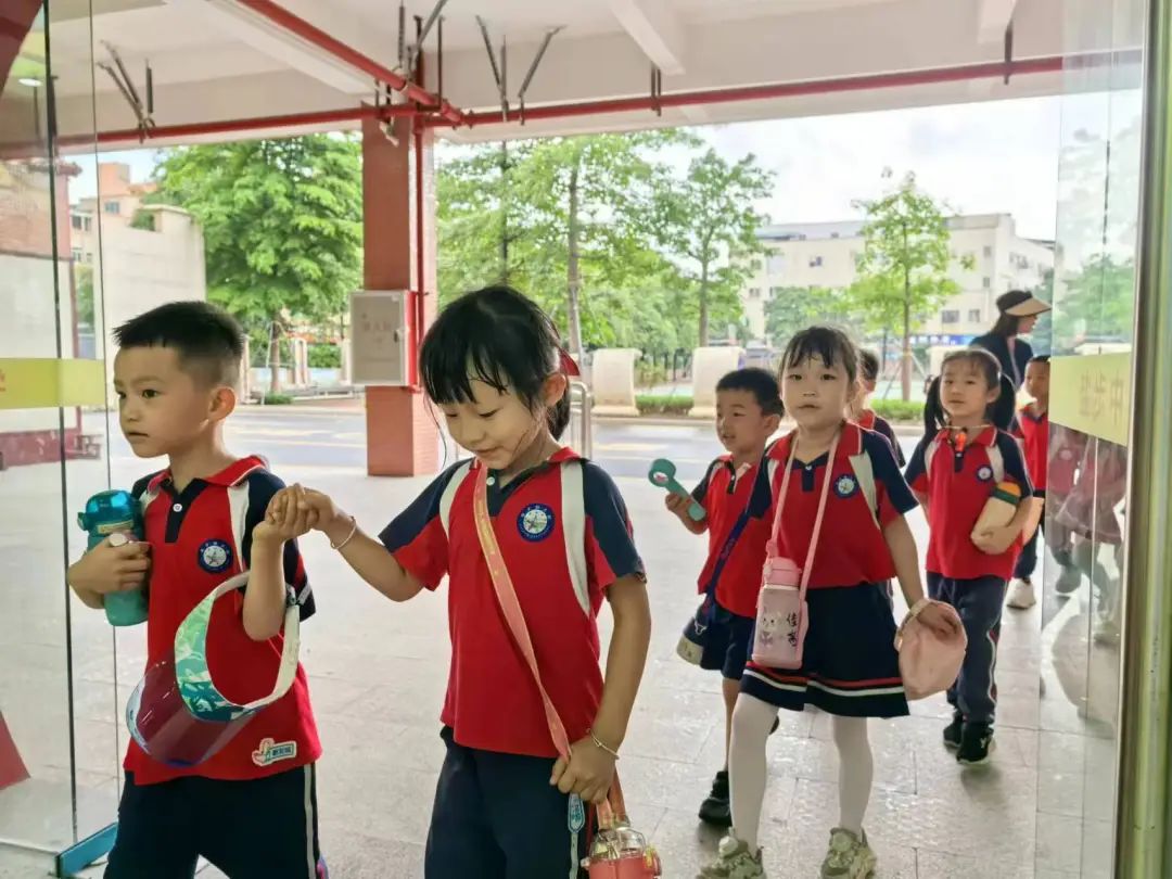 初探小学“幼”见成长——大沥佰星幼儿园走进盐步中心小学幼小衔接活动 第18张