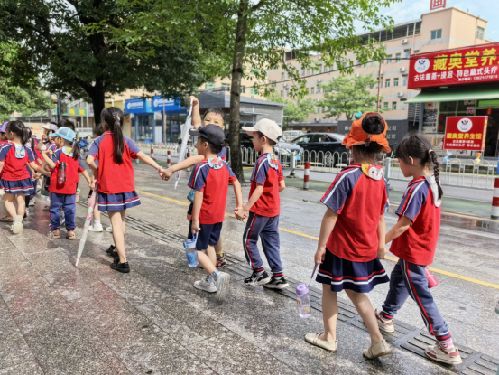 初探小学“幼”见成长——大沥佰星幼儿园走进盐步中心小学幼小衔接活动 第7张