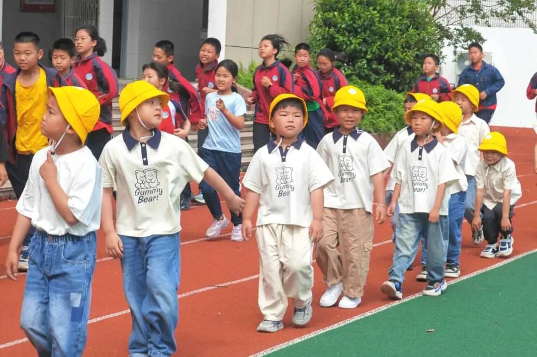 【时光长廊】 “趣”探小学, “幼”见成长 | 记泰顺县三魁镇第二幼儿园2023学年第二学期大班参观小学活动 第64张