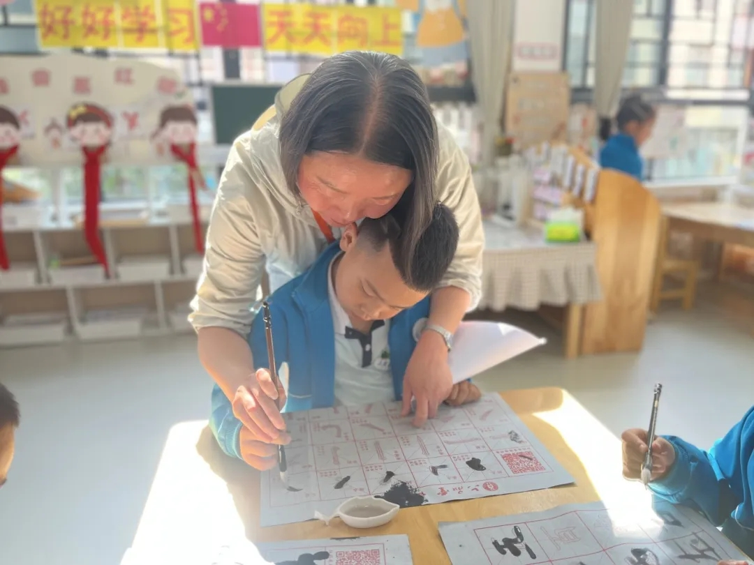 盘州市第二小学与盘州市第二幼儿园  “幼小衔接 同课异构” 联合教研活动 第16张