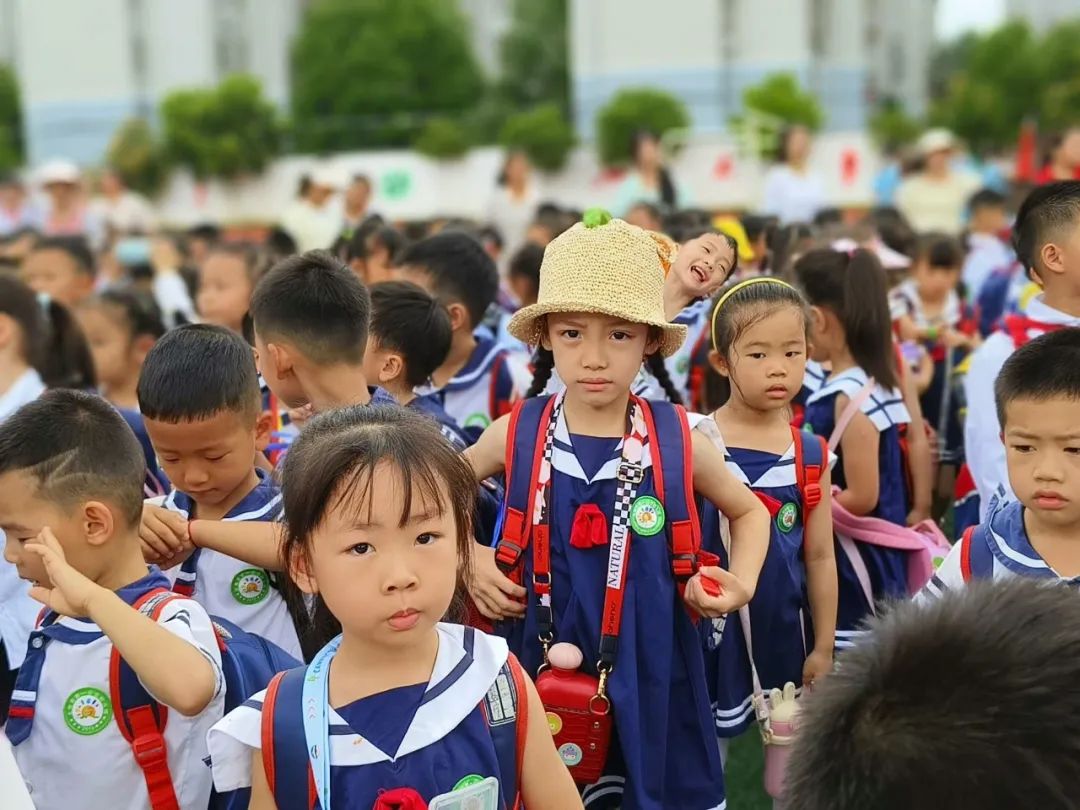 小学初体验,衔接助成长——龙南市龙洲小学幼小衔接之参观校园活动 第9张