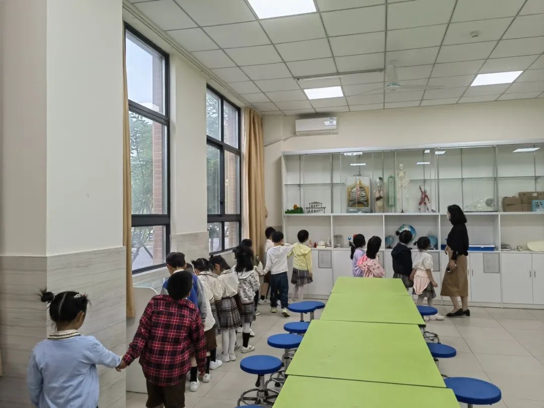 【靖海之星教育集团】【幼儿成长】走进小学,初探成长——彭镇幼儿园大班组参观小学活动 第47张