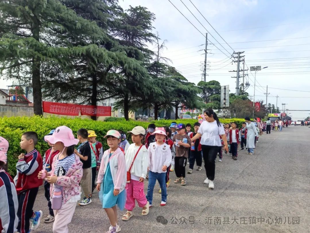 大庄镇中心幼儿园组织开展大班幼儿走进小学参观活动 第12张