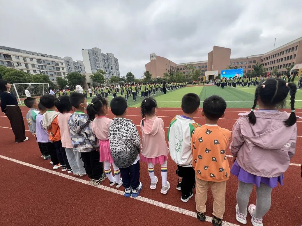 【靖海之星教育集团】【幼儿成长】走进小学,初探成长——彭镇幼儿园大班组参观小学活动 第14张