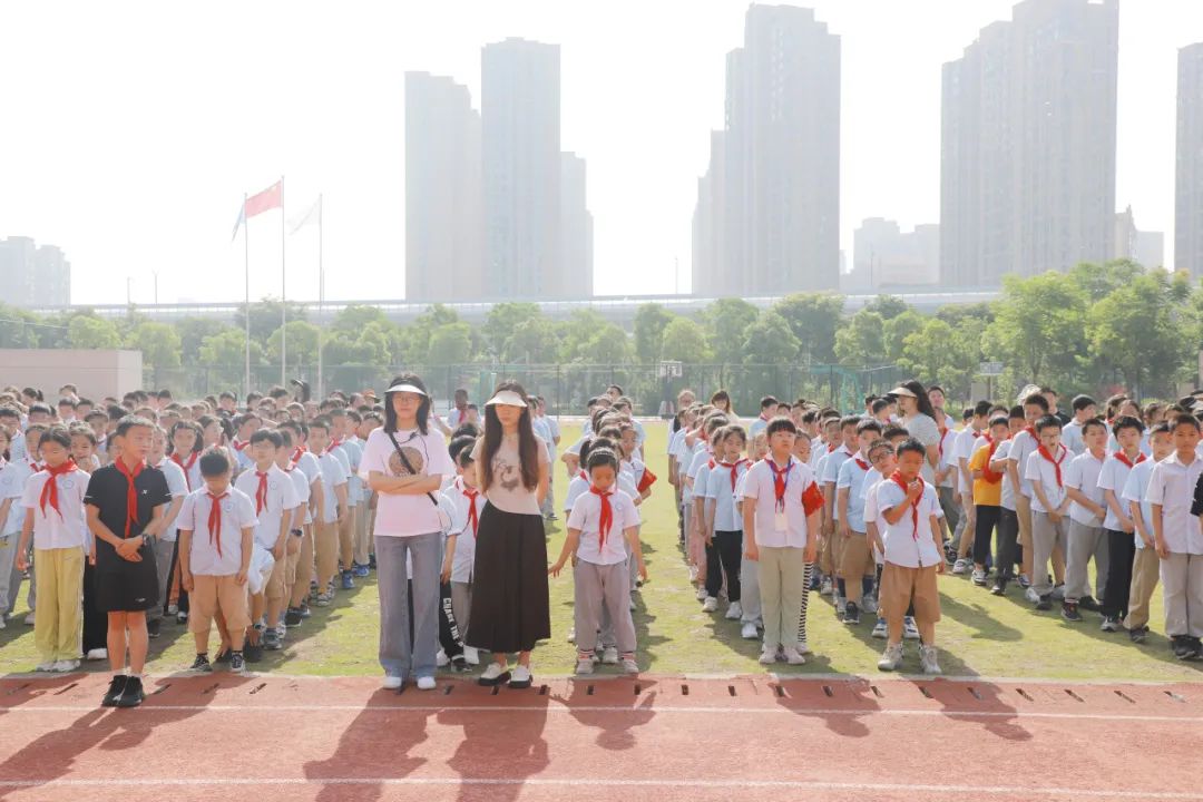 人人讲安全 个个会应急——金银湖第二小学(马池小学)应急消防演练 第12张