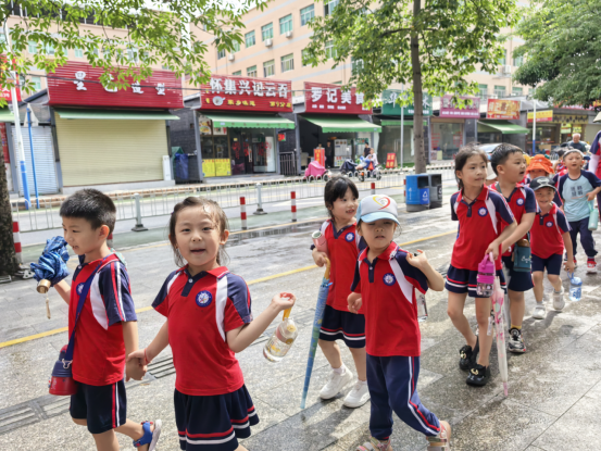 初探小学“幼”见成长——大沥佰星幼儿园走进盐步中心小学幼小衔接活动 第6张