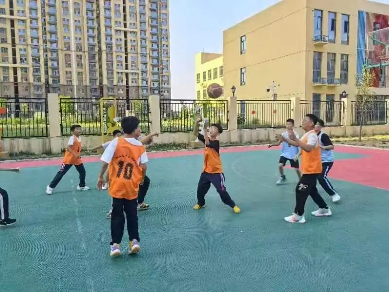 友谊赛,我们是认真的!丨爆台寺小学与实验小学、原曙光二小举行篮球校级友谊联赛 第6张