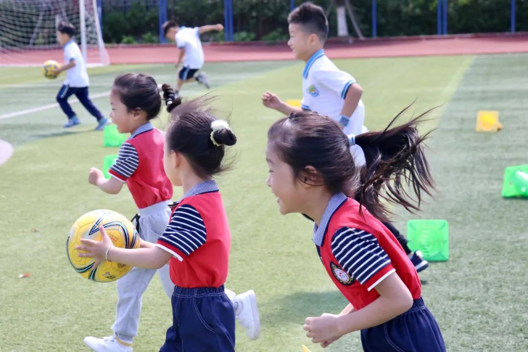 探秘小学 筑梦成长|玉环市红蜻蜓幼儿园到我校参观体验 第7张