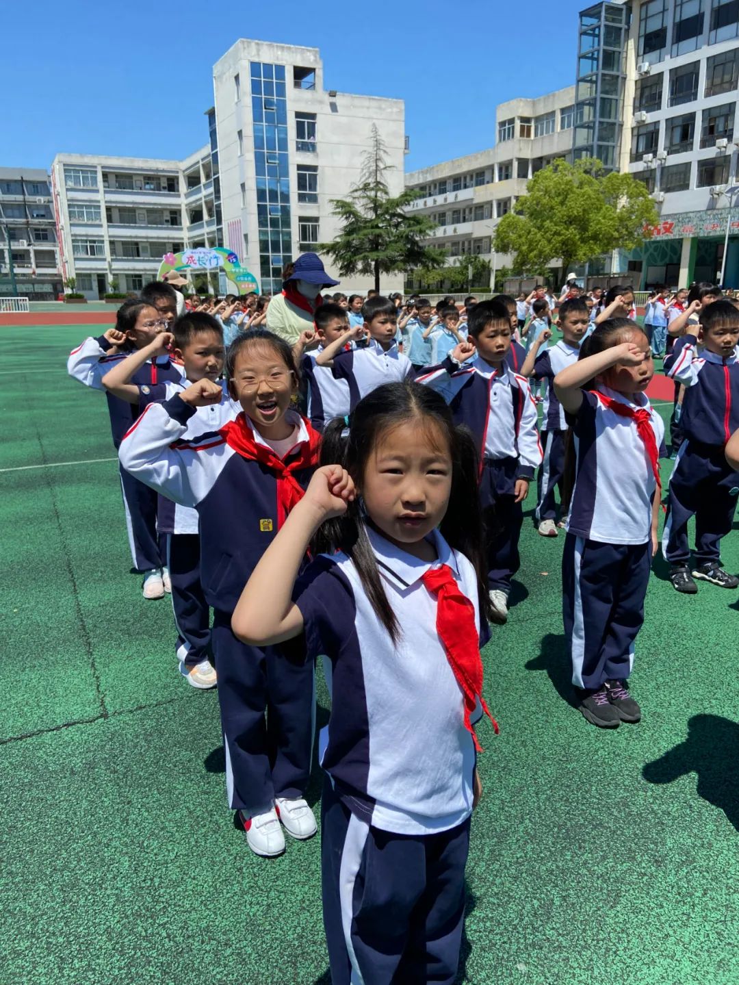 【通州小学】梦起通小,心致远方——通州小学举行2024年一年级新队员入队仪式 第23张