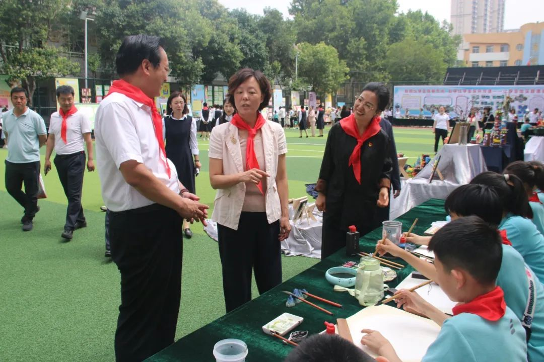 运城市庆祝“六一”国际儿童节暨小学教育教学改革人民路学校现场会召开 第4张