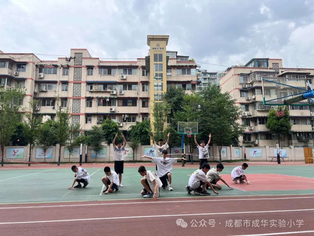 【知心德育】成华实验小学香木林校区国旗下中队活动 | 童心飞扬,快乐成长 第12张