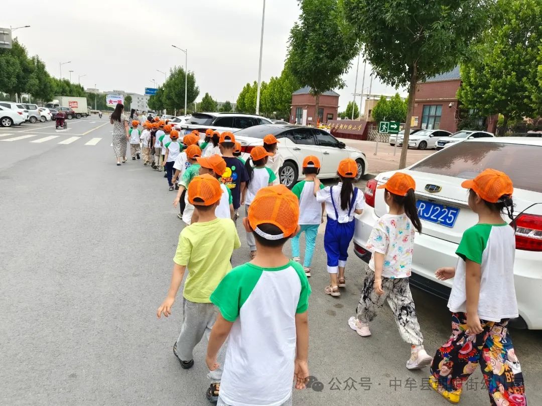 小学“慧”感知,衔接育成长——中牟县朝阳街幼儿园参观小学活动 第16张