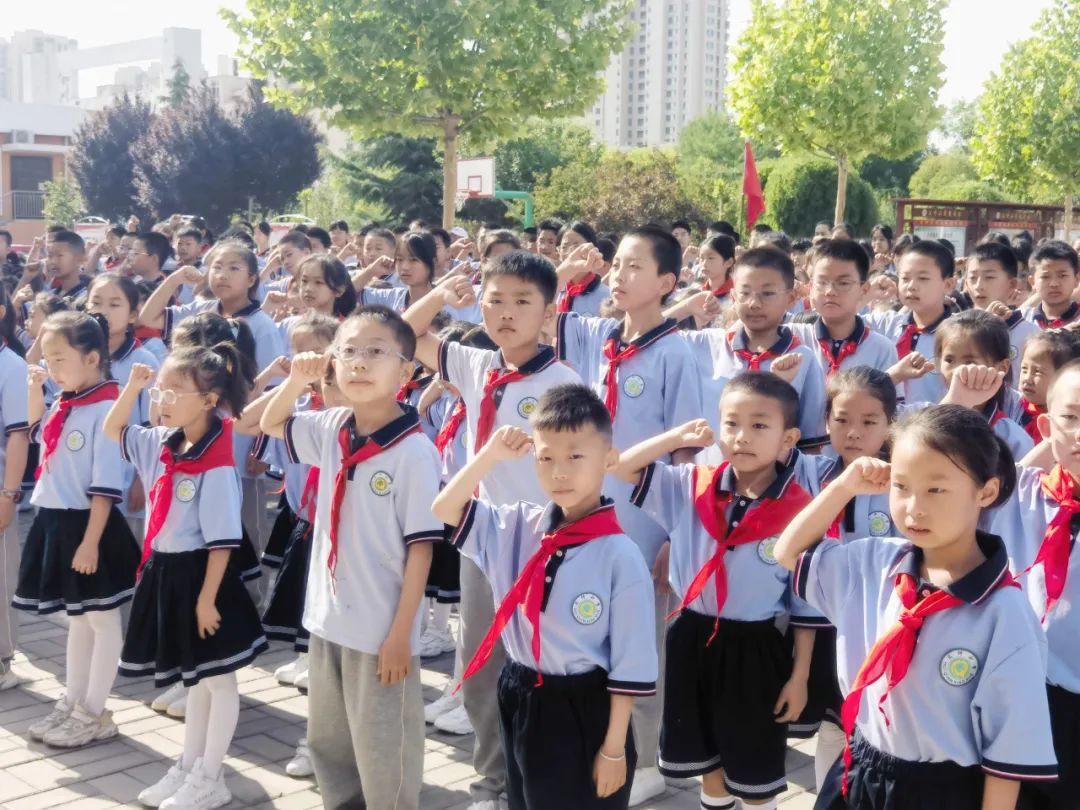 汇仟小学2024年“红领巾爱祖国”一年级新队员入队仪式 第60张