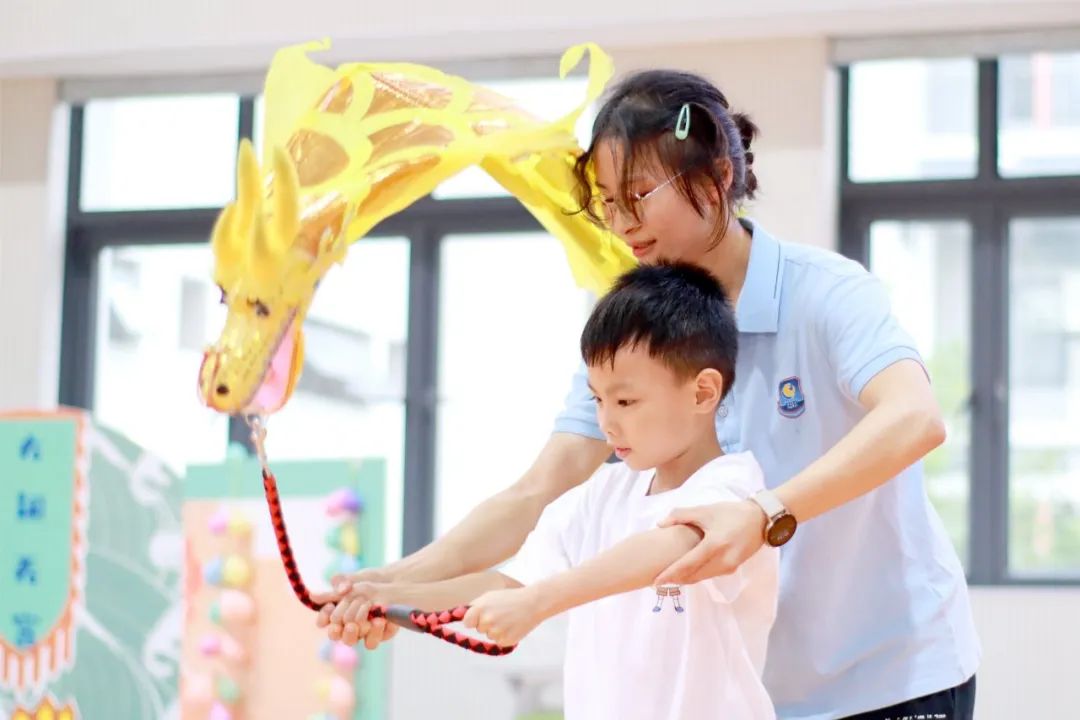 幼小衔接|“初遇小学,快乐启程”大班级幼儿走进小学活动 第34张