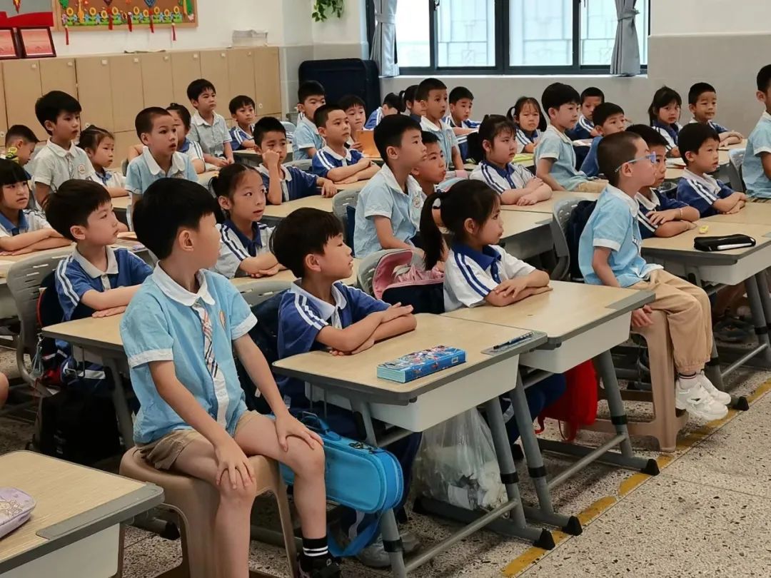 初探小学,衔接成长——杰莘幼儿园参观小学 第39张