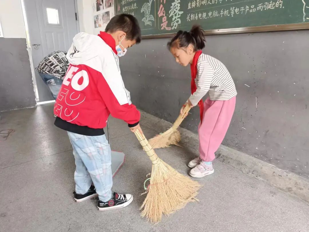 插花赵店小学:心身健康 阳光成长 第16张