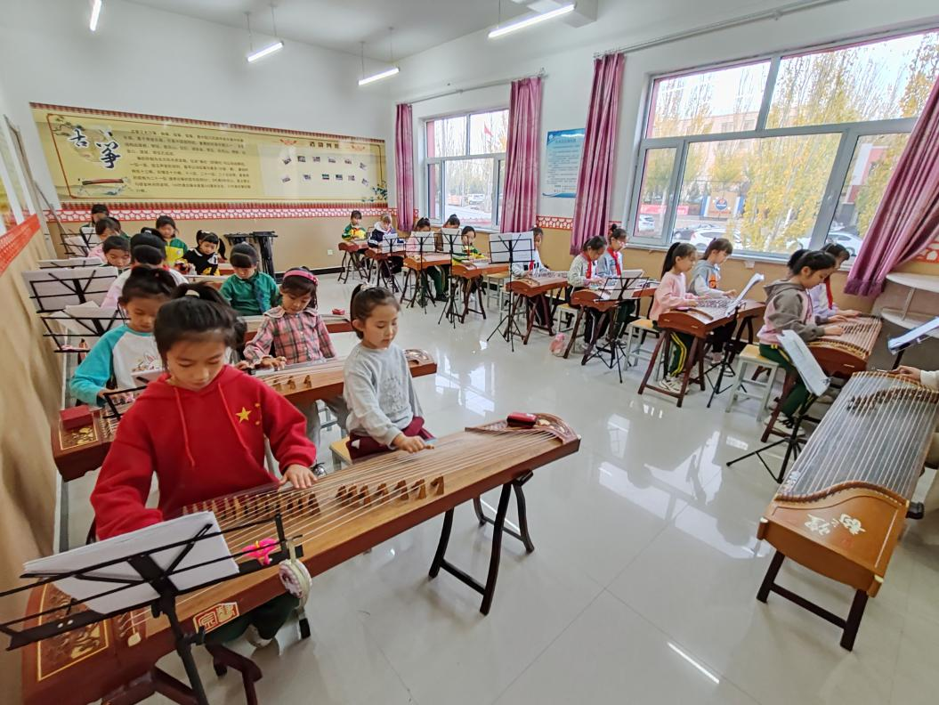 【创建义务教育优质均衡发展县】新世纪小学:根植和雅文化 建设和雅校园 第9张