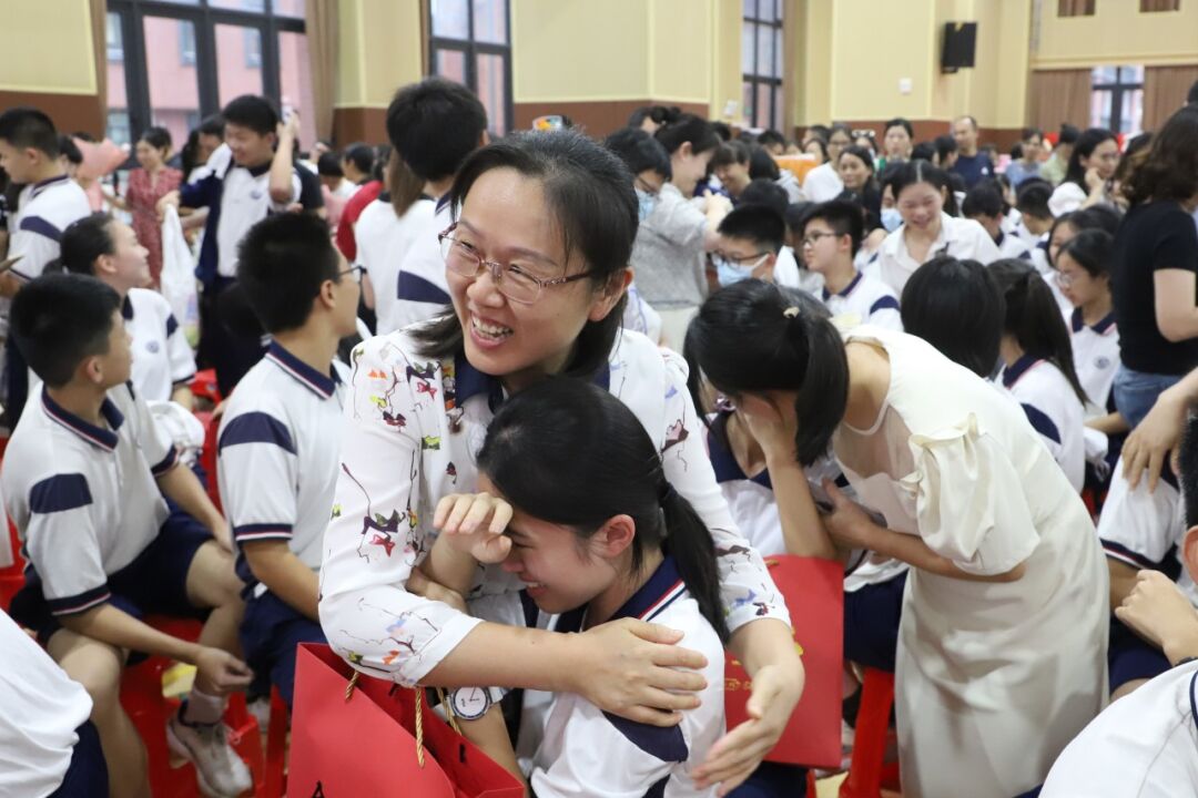 龙翔万里 决胜中考 ——广州市番禺区广铁一中铁英学校2024届初三年级中考冲刺动员大会 第67张