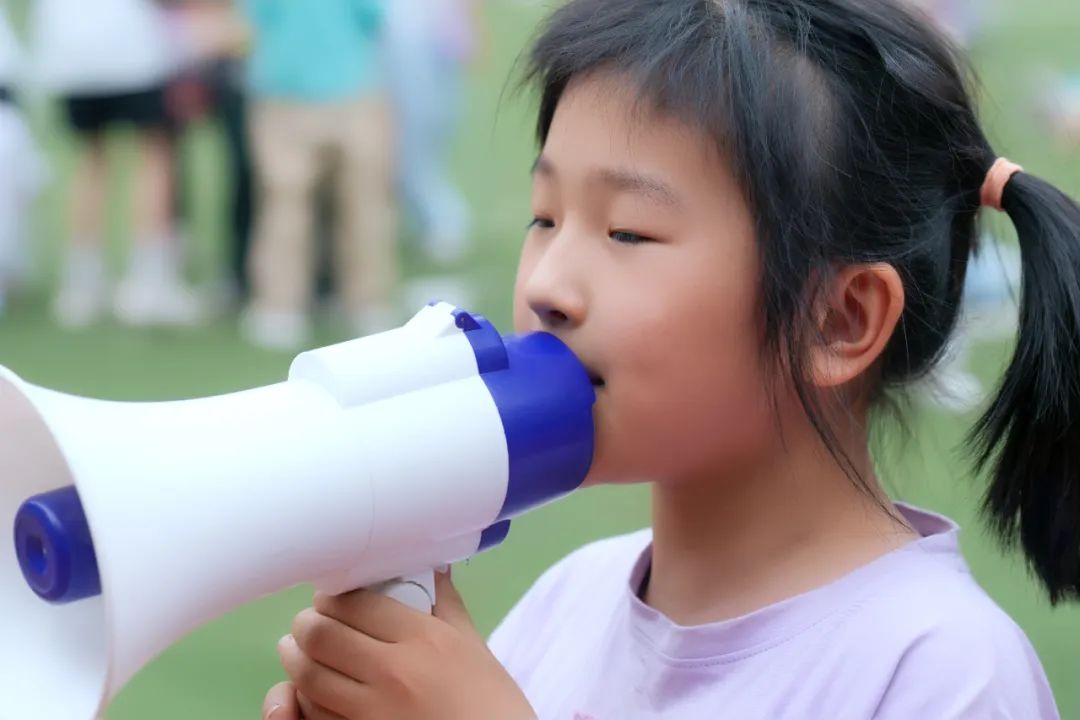 瞧,谁家的小学六一儿童节这样过!——郑州中学第四附属小学第三届爱心义卖暨社团展演活动 第45张