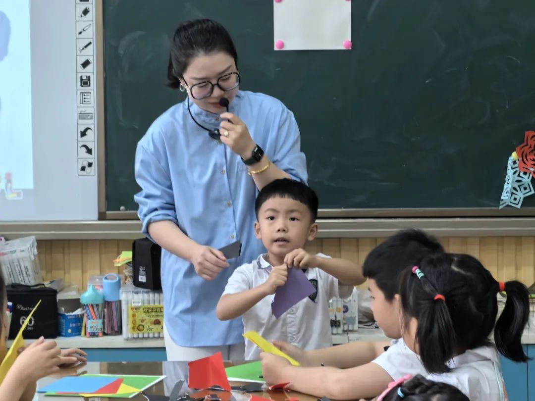 【雅趣童年】“趣”探小学,衔接有度——永嘉县博雅滨江幼儿园大班段参观小学活动 第70张