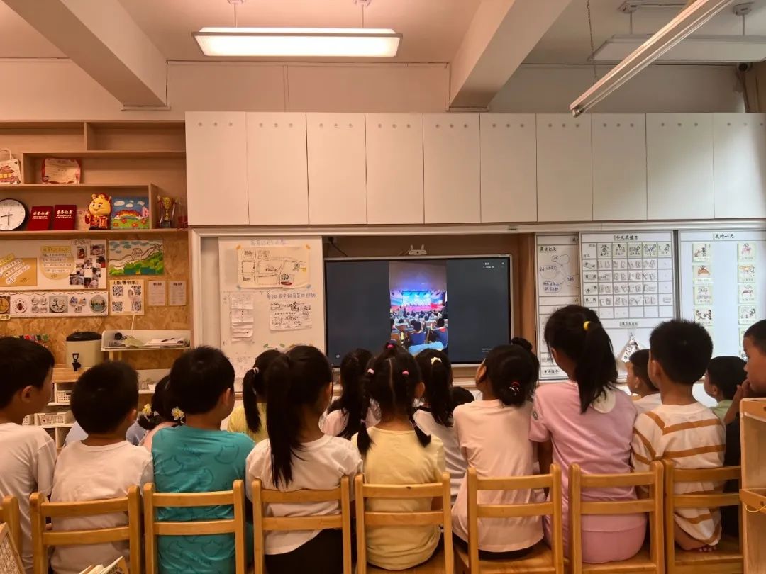 趣探小学  筑梦成长——金湖幼儿园大班组参观银湖实验小学 第31张