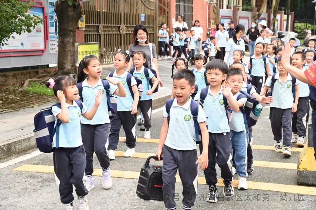 初探小学 ,“幼”见成长——太和第二幼儿园幼小衔接活动之参观龙归小学 第12张