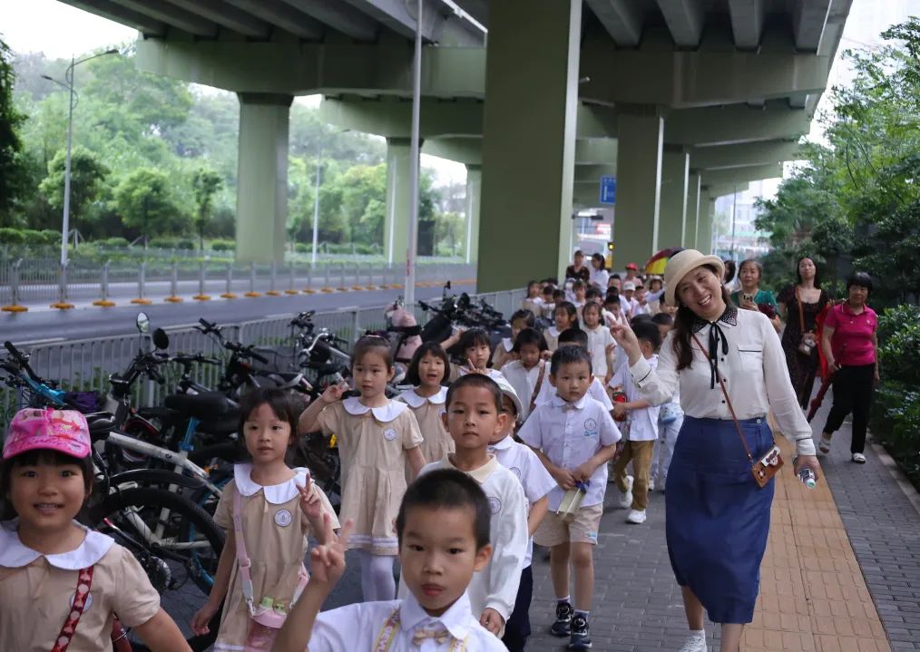 走进小学,幼见成长——宝澜雅苑幼儿园参观小学活动 第27张