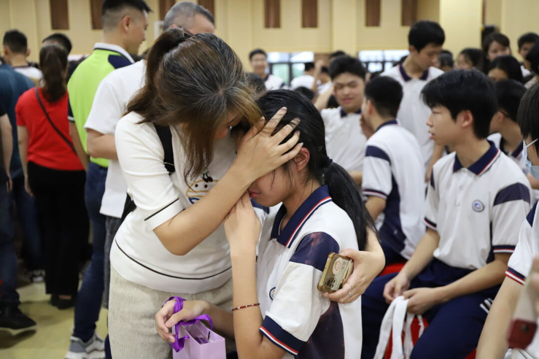 龙翔万里 决胜中考 ——广州市番禺区广铁一中铁英学校2024届初三年级中考冲刺动员大会 第66张