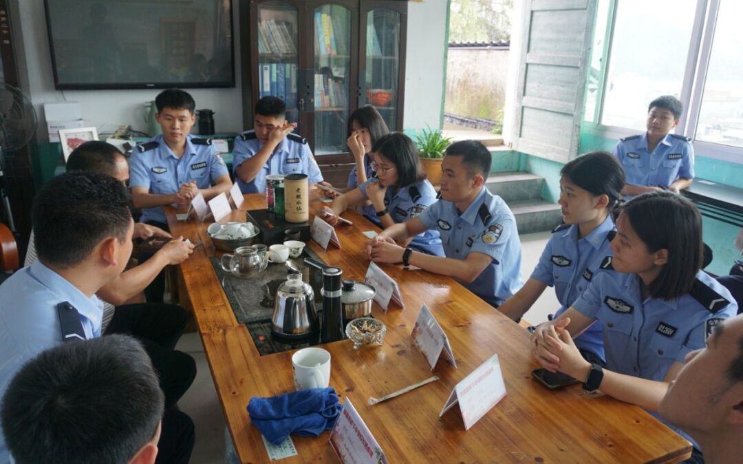 藏蓝护航 中考加油——福建警察学院“以爱之名 情暖屏南”实践队再赴岭下 第6张