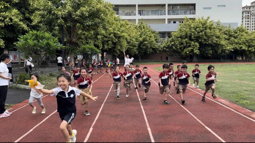 小学初探  筑梦新程----三亚市海棠区人才基地幼儿园参观小学活动 第21张