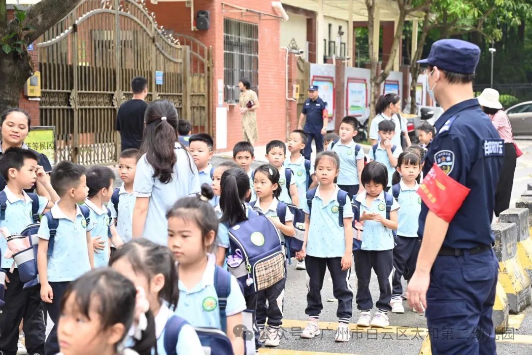 初探小学 ,“幼”见成长——太和第二幼儿园幼小衔接活动之参观龙归小学 第14张