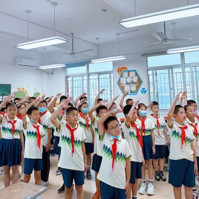 红歌润童心 童声颂党恩——集美区顶许小学2023-2024学年艺术节“班班有歌声”合唱比赛 第30张