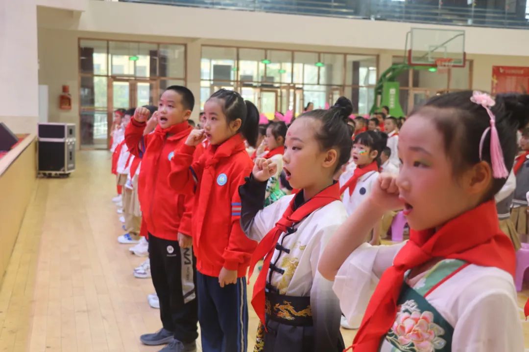 童心飞扬  梦想起航——曲靖经开区朝阳小学“六一”文艺汇演一年级专场 第28张