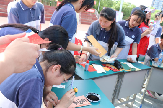 汇聚“心”能量  赋能赢中考 | 南昌二中初中部青山北路校区开展初三中考赋能心理游园会 第27张