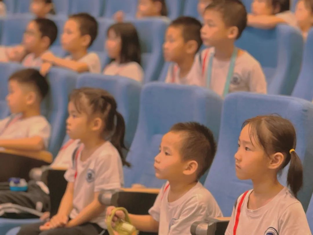 趣探小学  筑梦成长——金湖幼儿园大班组参观银湖实验小学 第38张