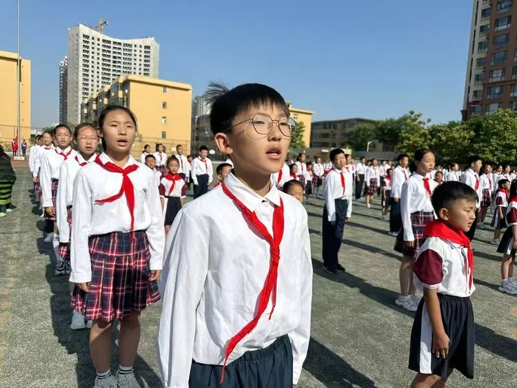 榆次区羊毫街小学2024年“红领巾爱祖国”分批入队仪式 第27张