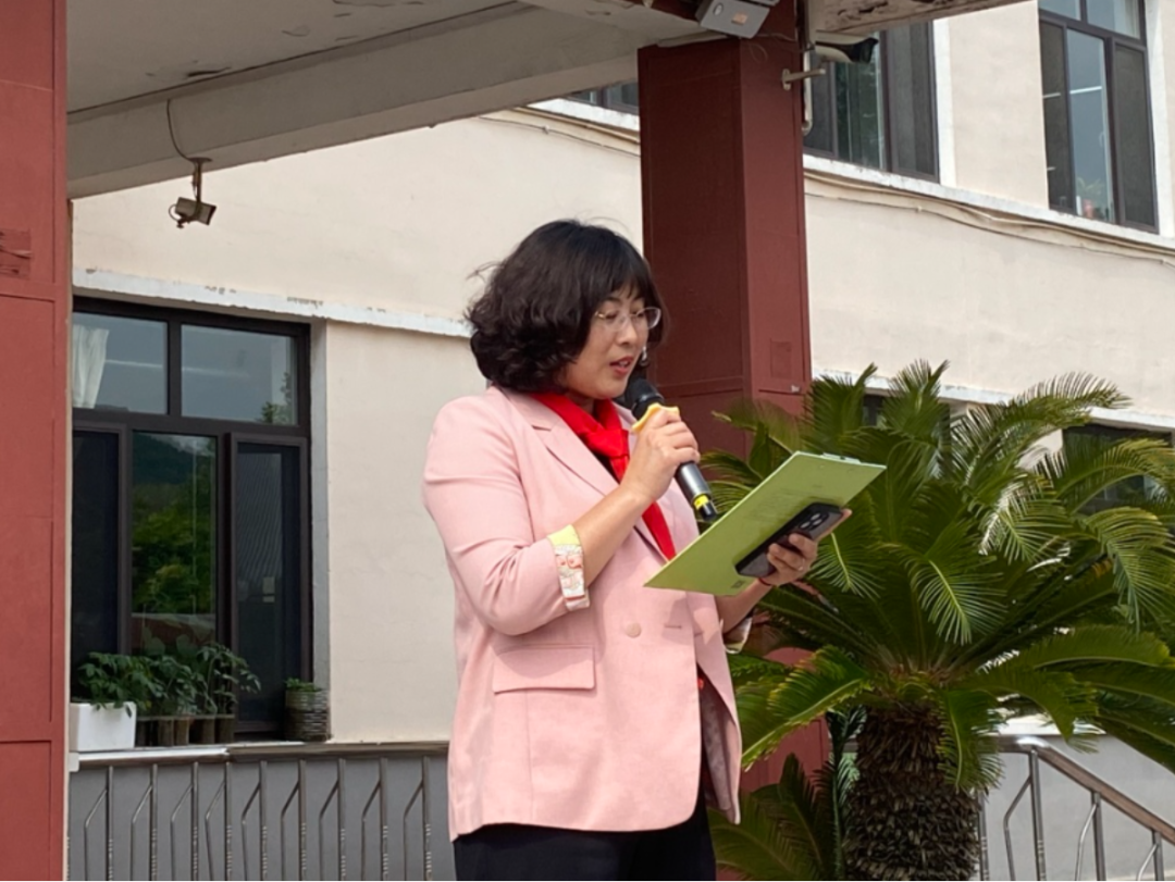 三十里堡小学(一小校区)“童心筑梦  共绘未来”主题大队会暨庆六一百米共绘活动 第10张