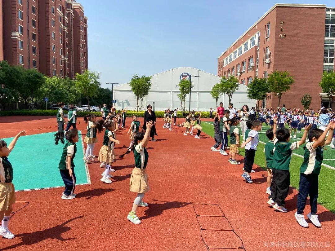 你好,小学!---星河幼儿园大班参观小学初体验! 第31张