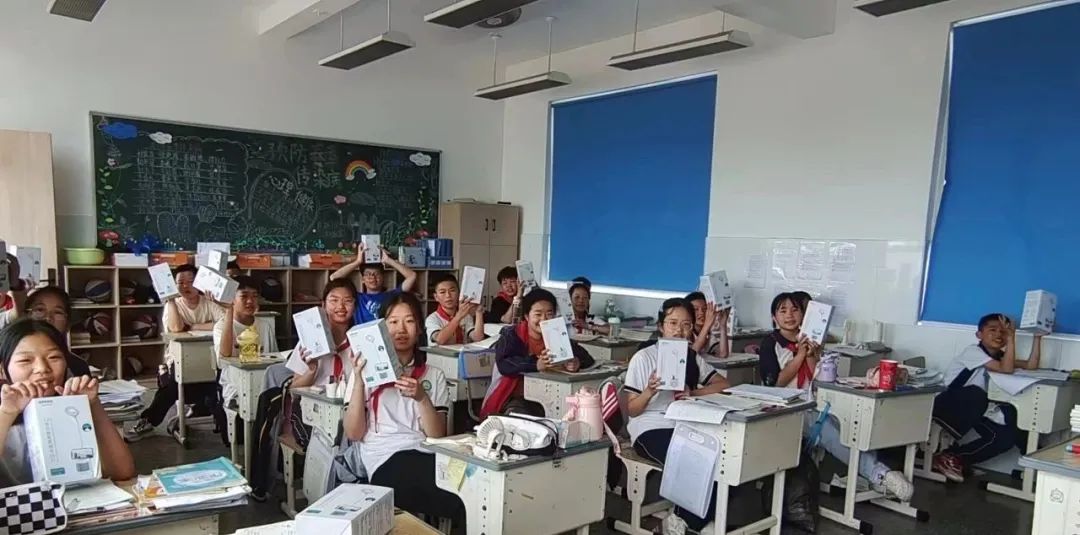 护航成长,与爱童行——月湖小学“学习之星”颁奖典礼暨浙商银行爱心公益庆六一、镇领导莅临我校进行“六一”慰问系列活动 第21张